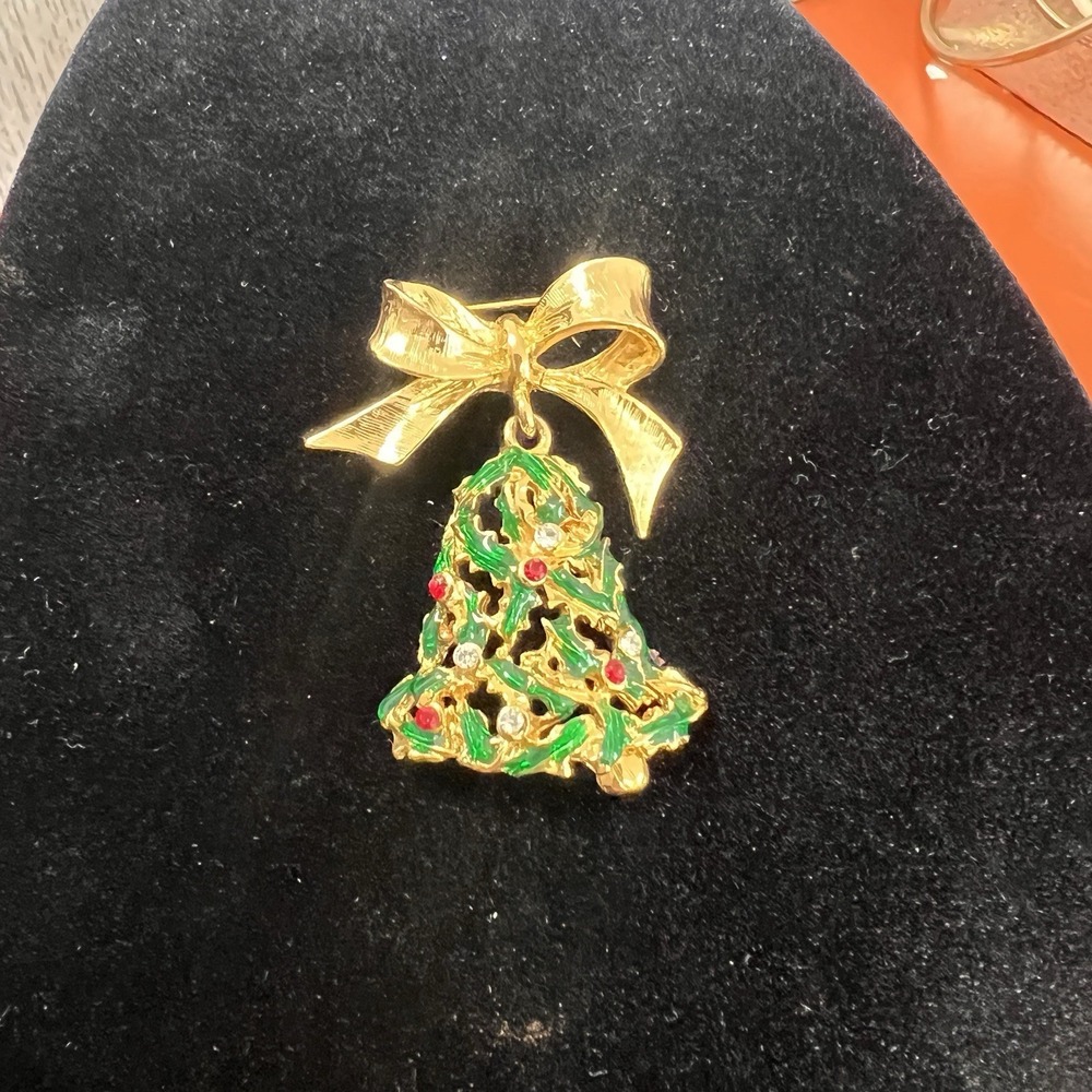 Gold Toned‎ Vintage Green Enamel Christmas Tree Brooch red and white rhinestones